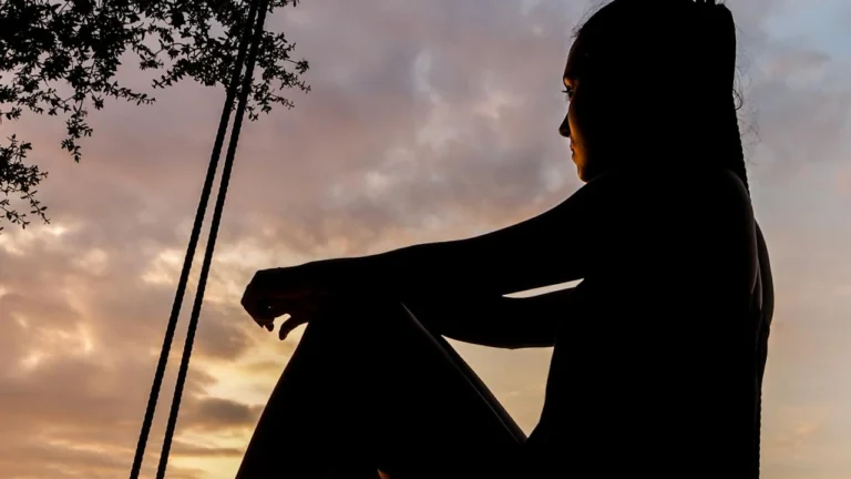 Obsesif Düşünceler: Kontrol Edilemeyen Zihinsel Döngüler