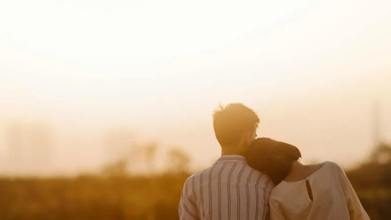 İdeal Partner Arayışı mı, İçsel Boşluğu Doldurma Çabası mı?